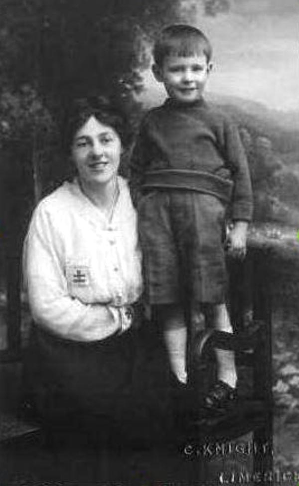 Tim Pringle with his mother Amy